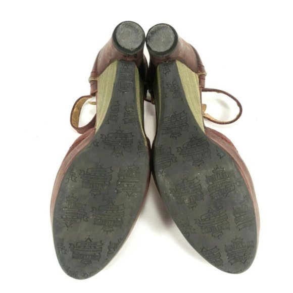 John Fluevog Red Leather Stitch Closed Toe Heels - Picture 8 of 9